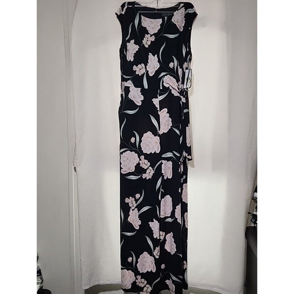 Jessica Howard Size 8P Black Stretch Velvet Jumper Jumpsuit One Piece Tie Belt